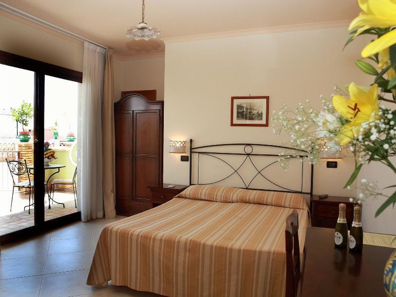 Villa Cristina Giardini-Naxos Kültér fotó