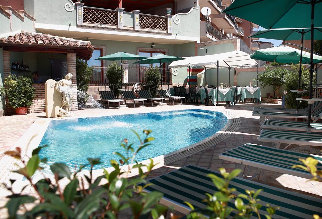 Villa Cristina Giardini-Naxos Kültér fotó