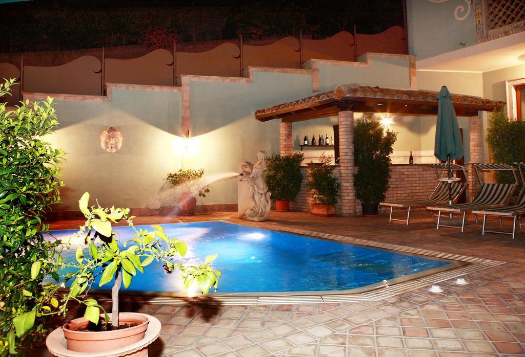 Villa Cristina Giardini-Naxos Kültér fotó