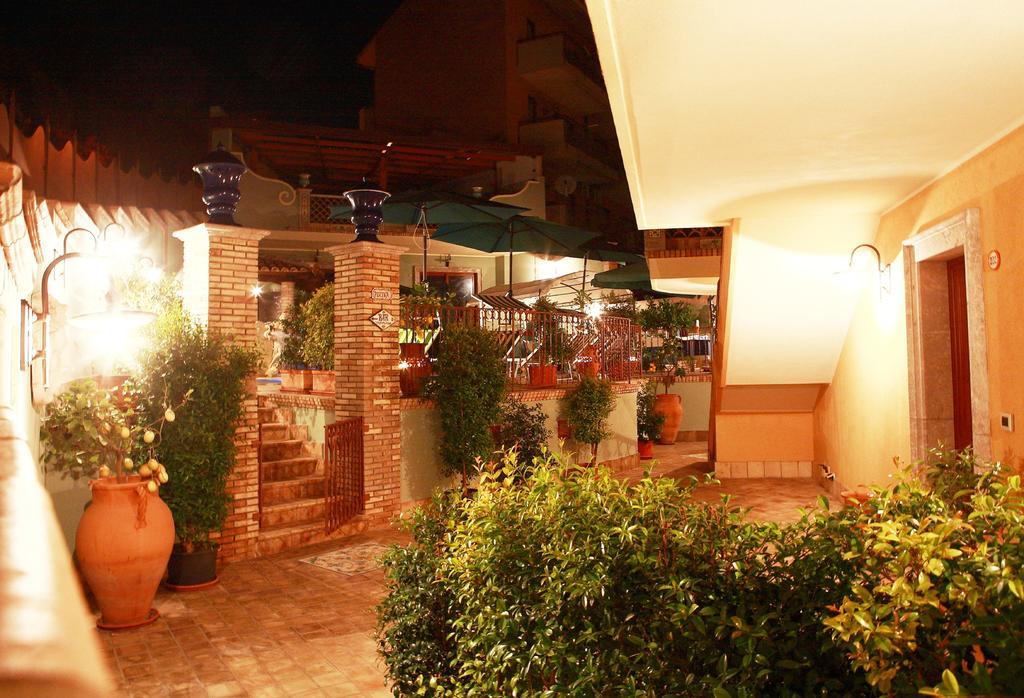 Villa Cristina Giardini-Naxos Kültér fotó