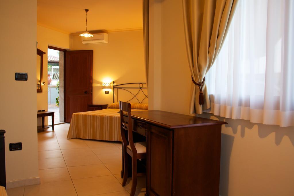 Villa Cristina Giardini-Naxos Kültér fotó