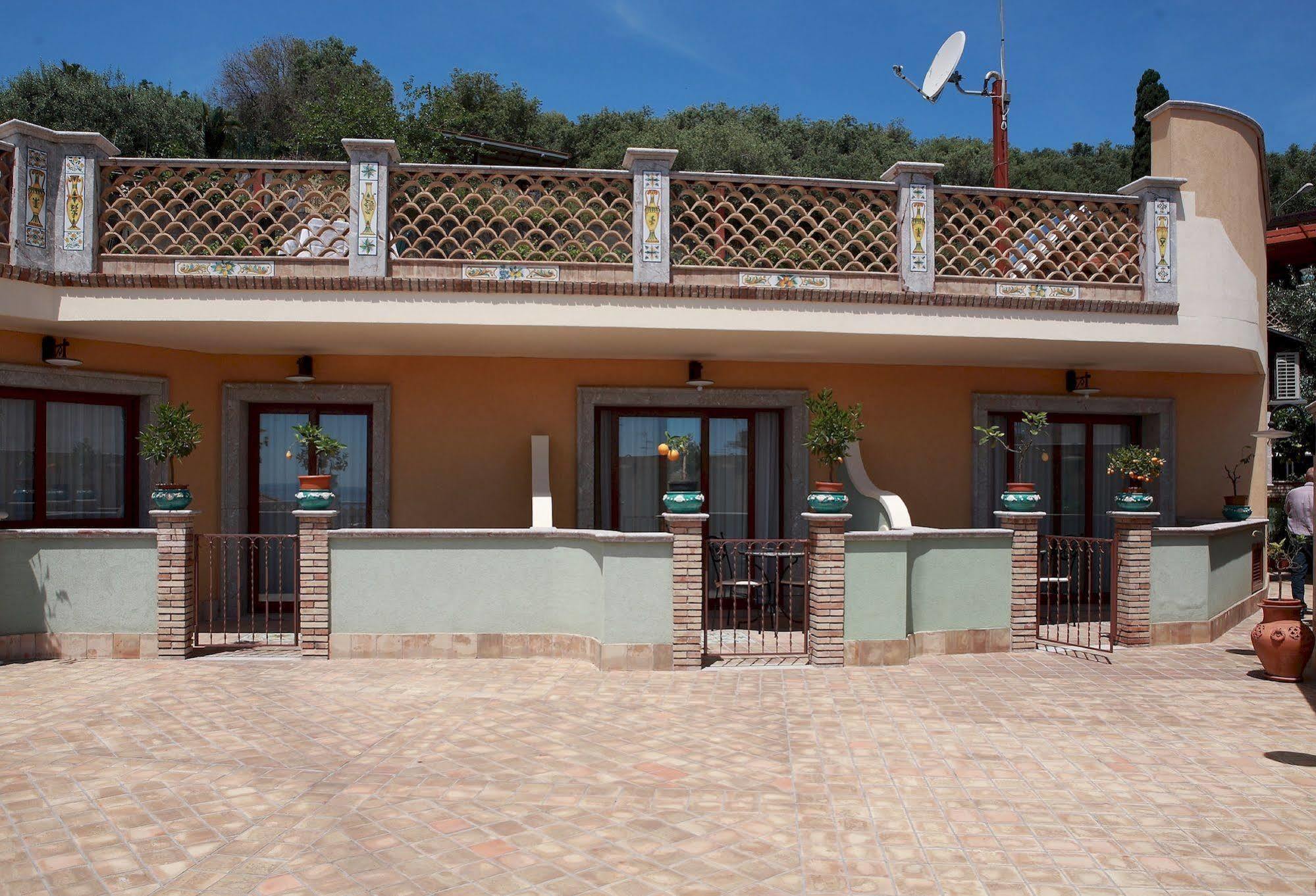 Villa Cristina Giardini-Naxos Kültér fotó