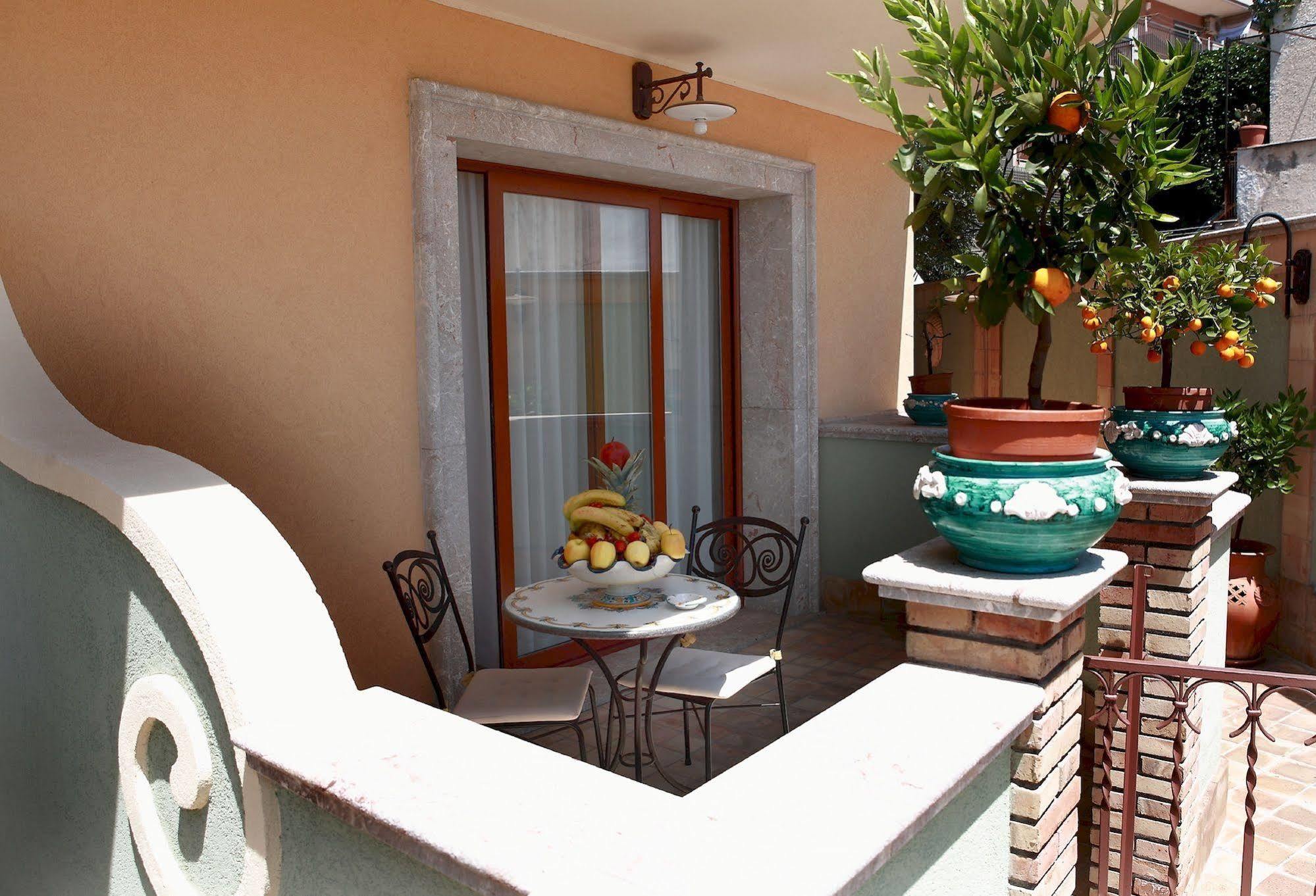 Villa Cristina Giardini-Naxos Kültér fotó