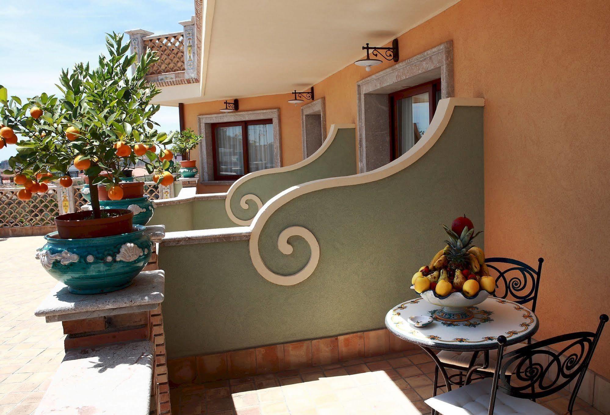 Villa Cristina Giardini-Naxos Kültér fotó