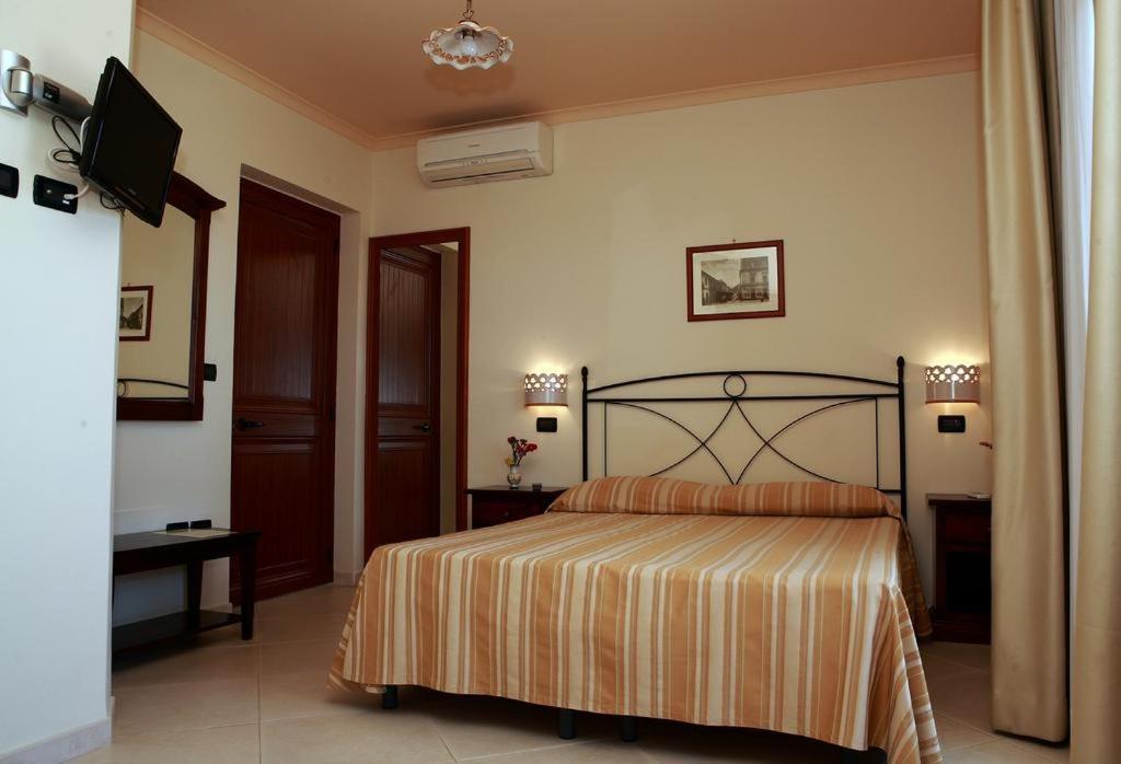 Villa Cristina Giardini-Naxos Kültér fotó